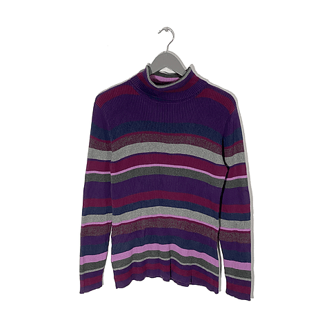 SWEATER CUELLO ALTO MORADO RELATIVITY