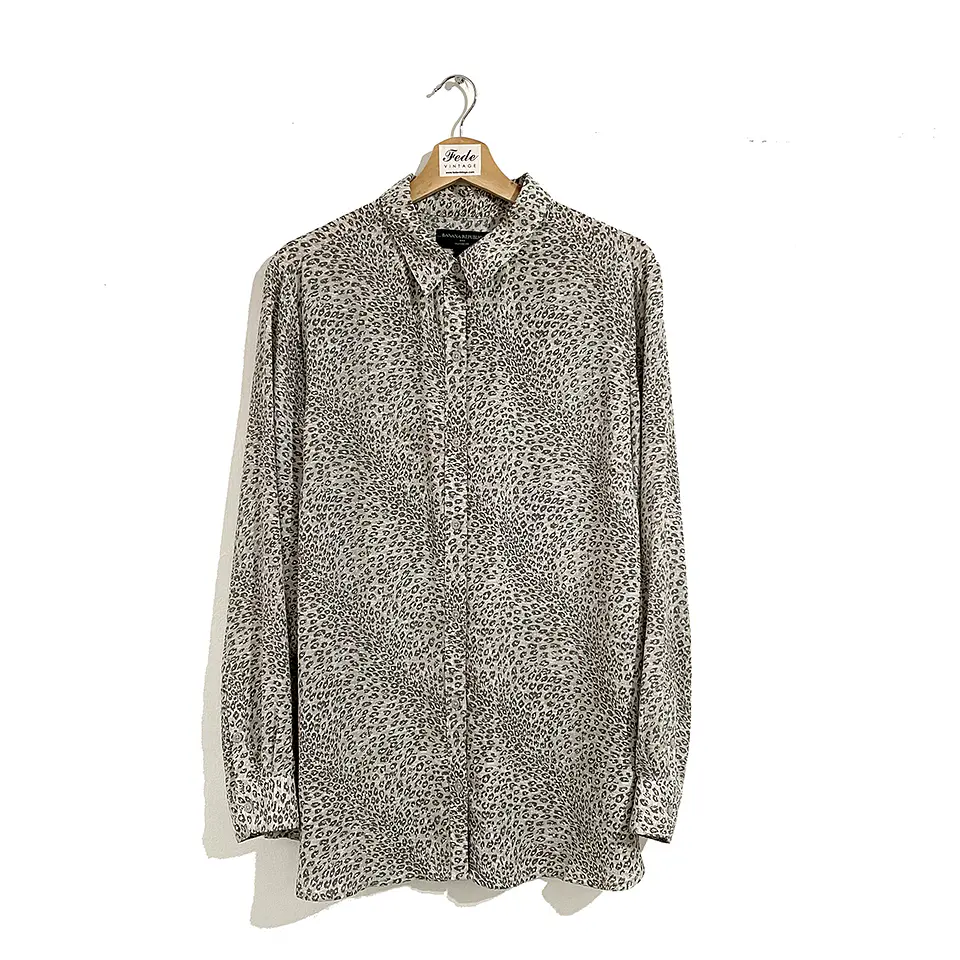BLUSA ANIMAL PRINT GRIS BANANA REPUBLIC 1