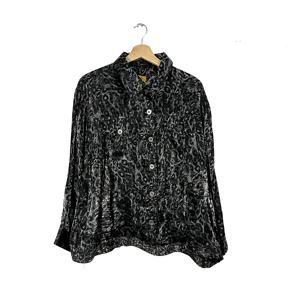 BLUSA ANIMAL PRINT SATINADA 1