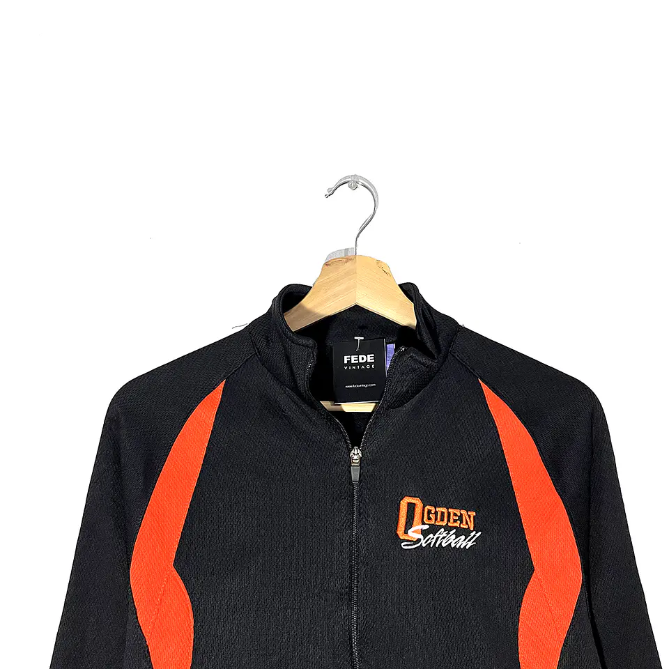 POLERÓN DEPORTIVO NEGRO Y NARANJA VINTAGE 2