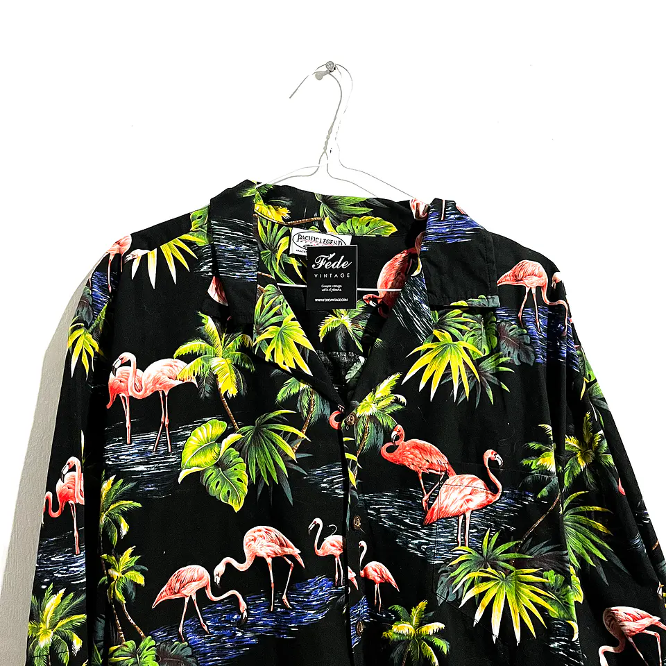 CAMISA NEGRA FLAMENCOS 2