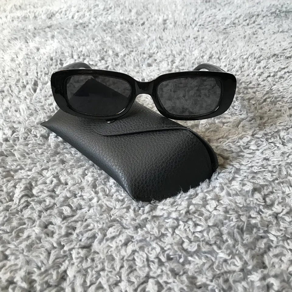 LENTES DE SOL NEGRO BLACK CASSIC 1