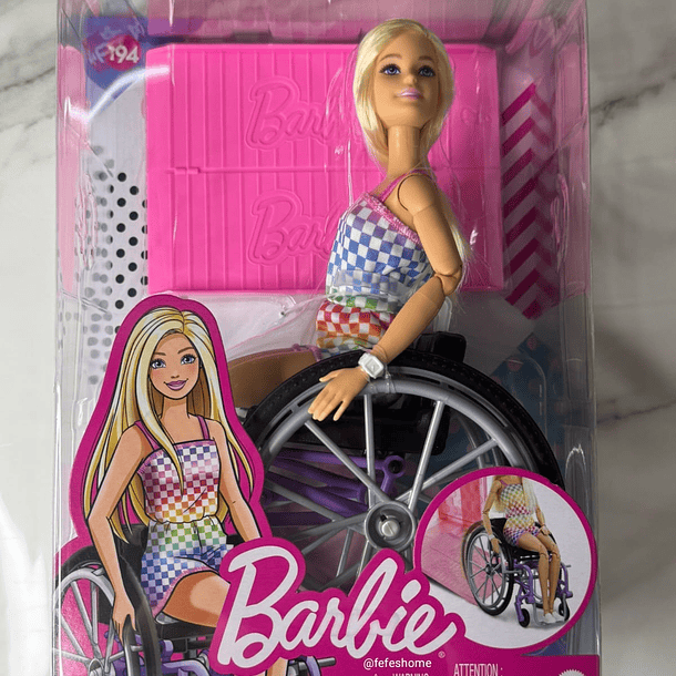 Barbie fashionista silla de ruedas  4
