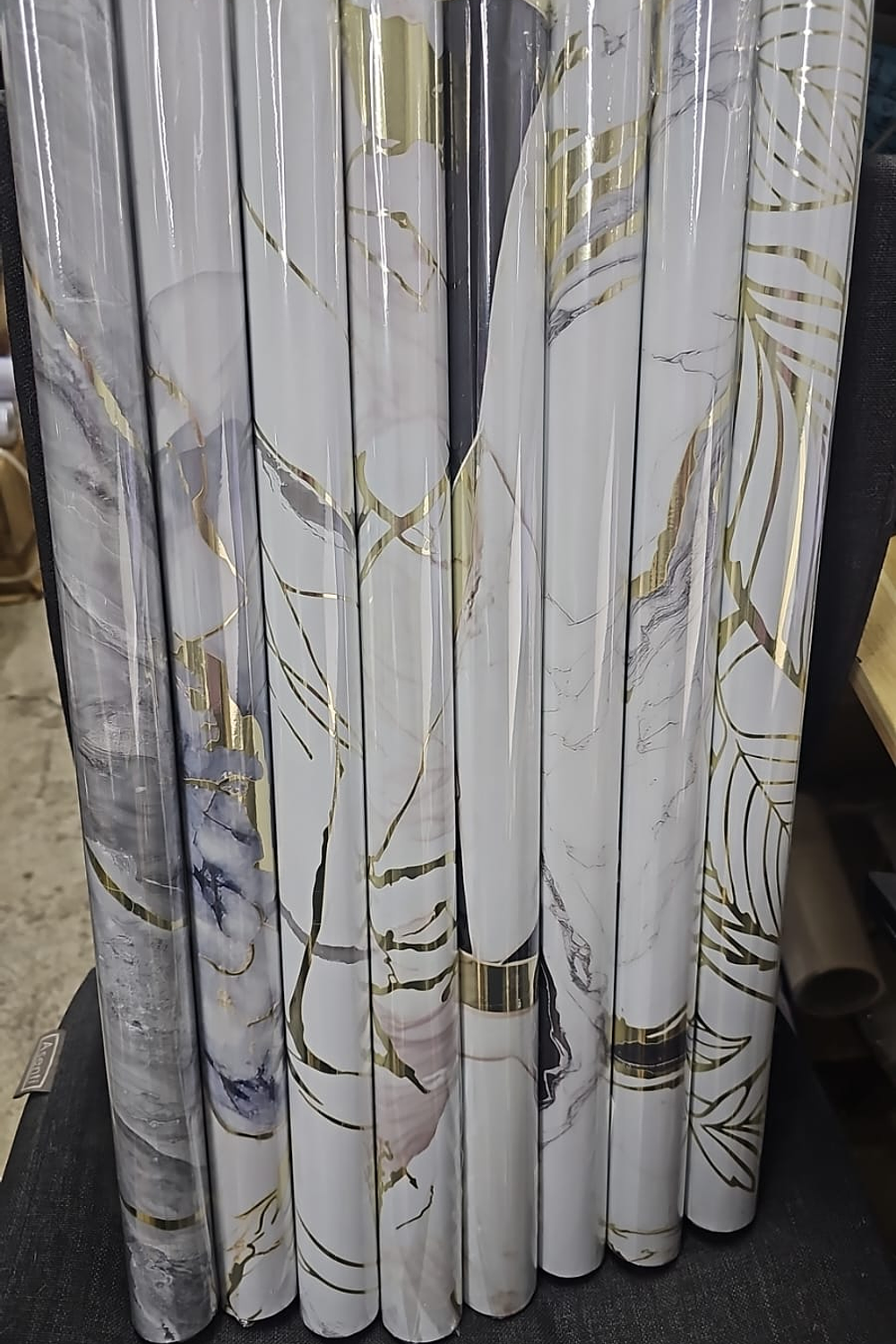  Papel Decomural con capa interna de Aluminio Mármol Negro