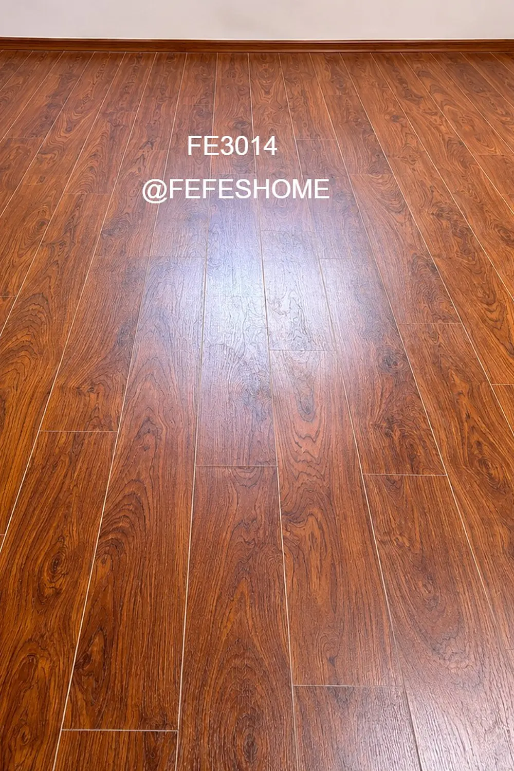 Piso Vinílico Premium Caoba 3014