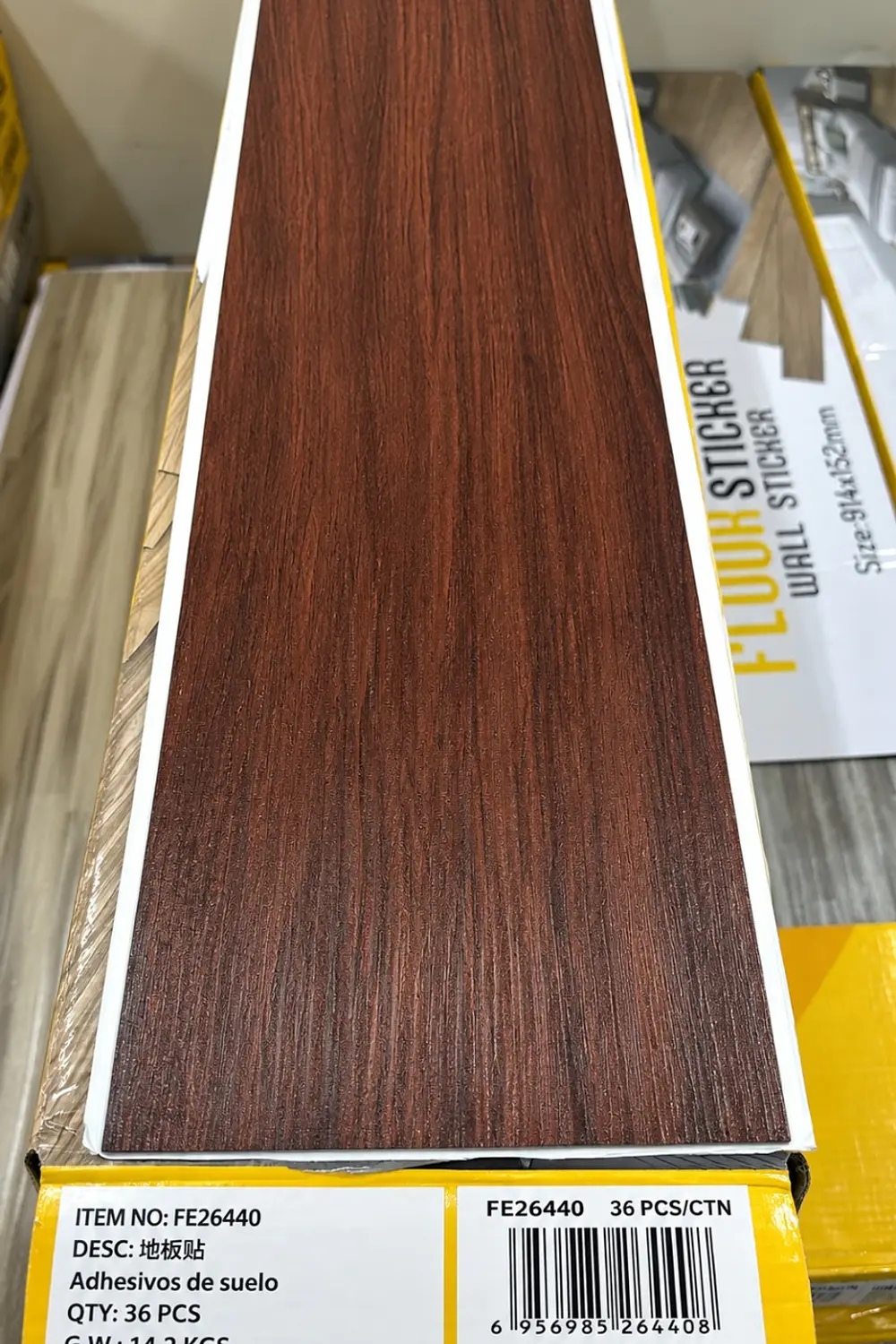 Piso Vinílico Premium Caoba Intenso FE6440