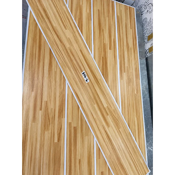 Piso Vinílico Premium Madera 9-908 1