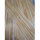 Piso Vinílico Premium Madera 9-908 2