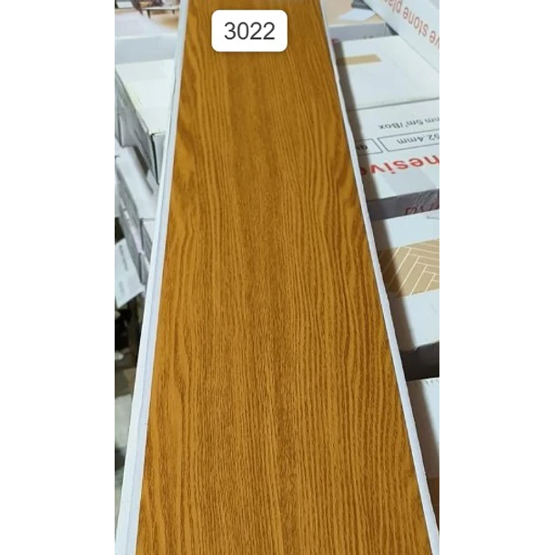 Piso Vinílico Premium Roble Dorado FE3022
