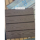 Caja de Baldosa deck  de 30x30 cm Color Café Oscuro  2