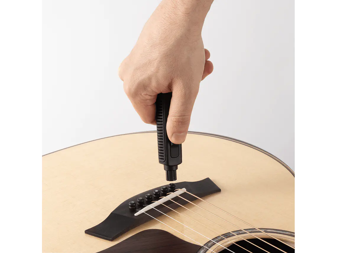 D'Addario Tour Grade String Peg Winder 7