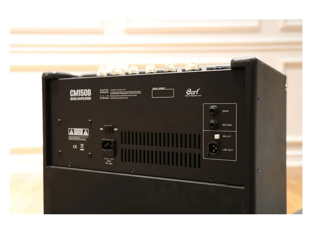 Cort CM150B MKII 4