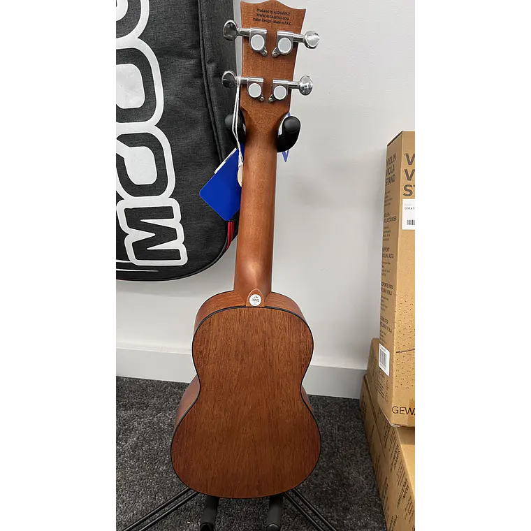 Pack Ukulele Eko Duo Soprano c/ saco e acessórios 5
