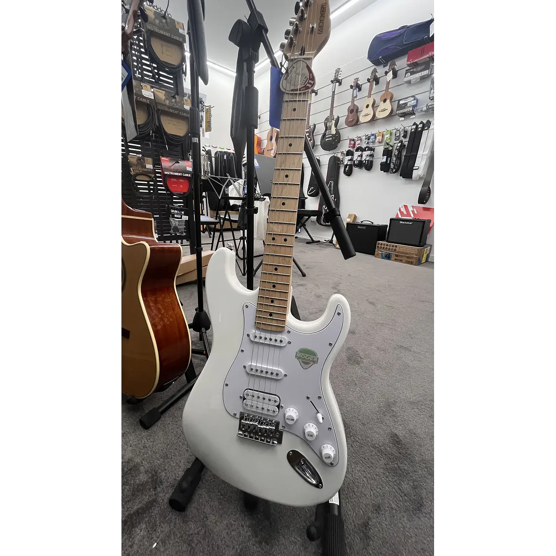 MOOER MSC11 Pro Polar White 7