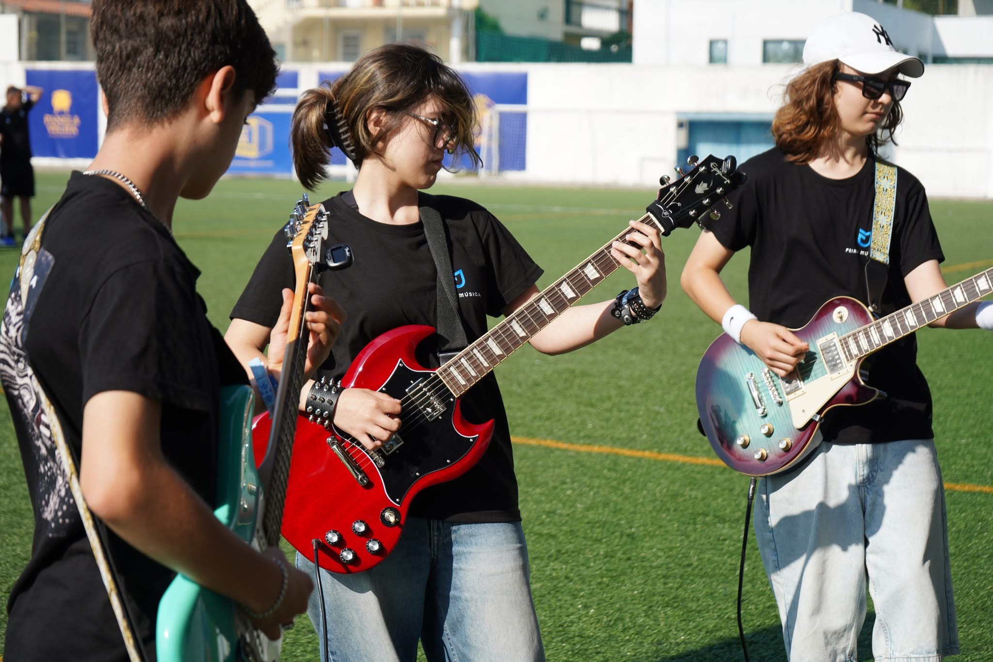Ensino na Feira Música
