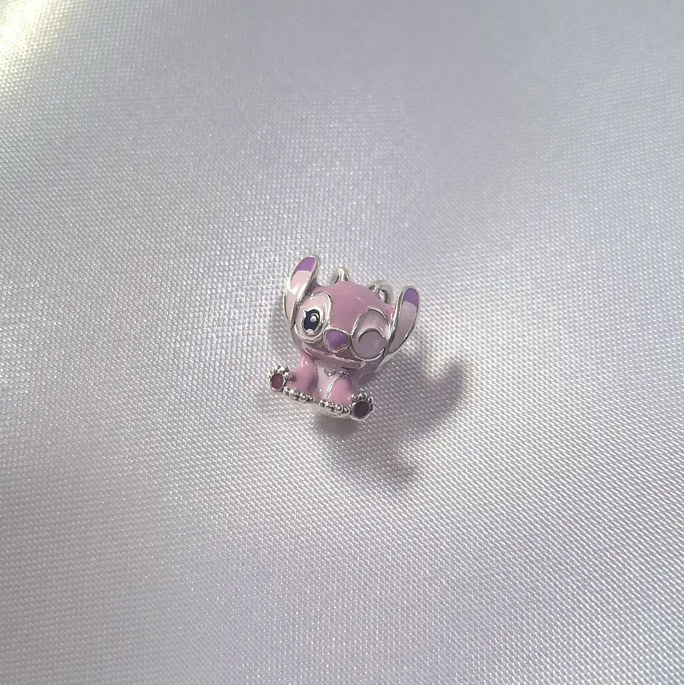 Dije de Stitch Rosado 3