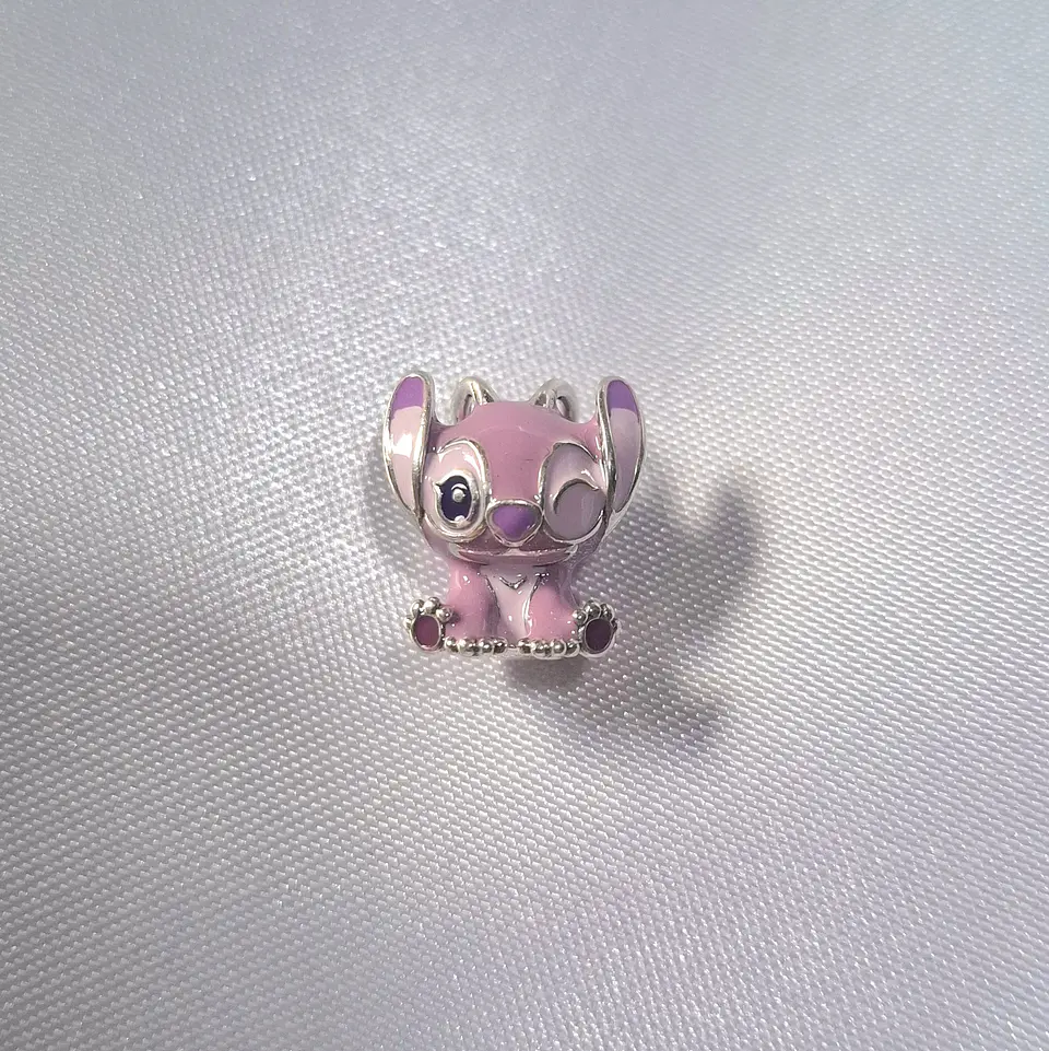 Dije de Stitch Rosado 2