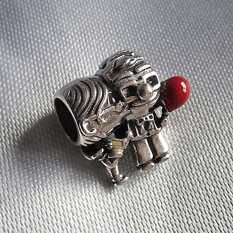 Dije de los Abuelos de Up