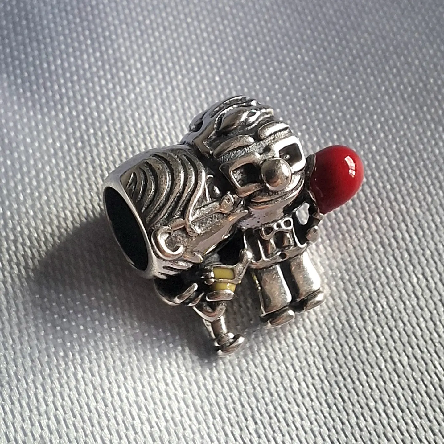 Dije de los Abuelos de Up 1