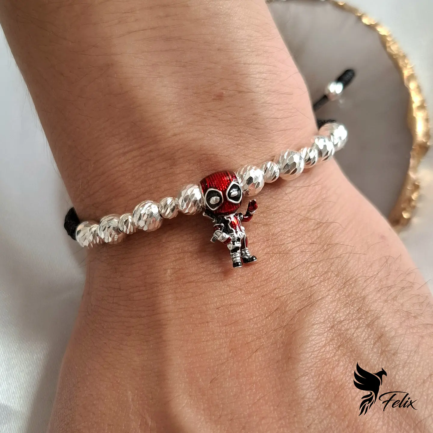 Pulsera con Deadpool 1