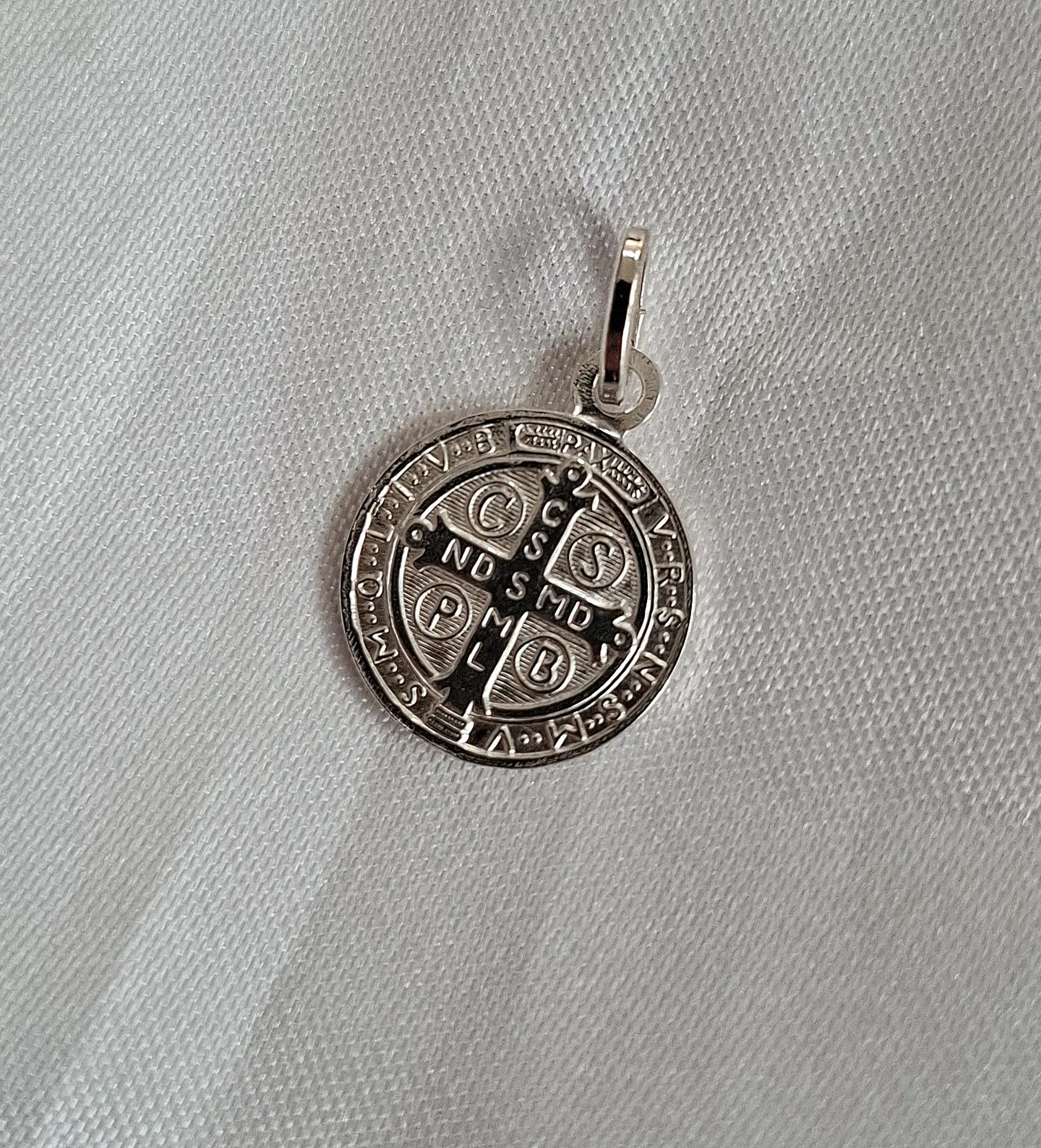 Dije de San Benito 2