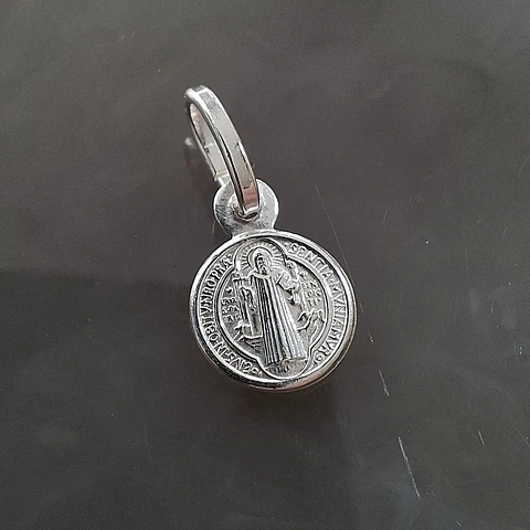 Dije de San Benito de 8mm