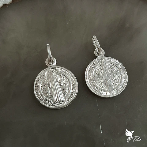 Dije de San Benito de 15mm