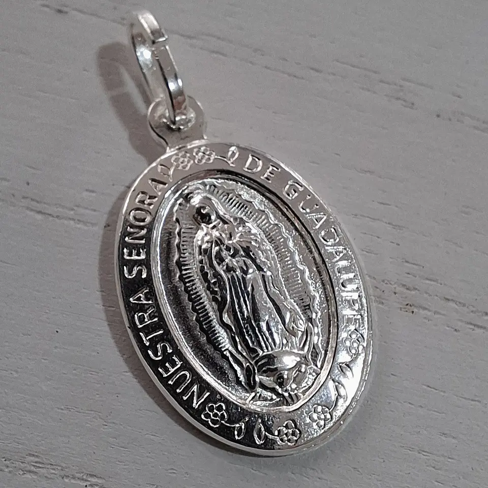 Dije Virgen de Guadalupe de 18mm 2