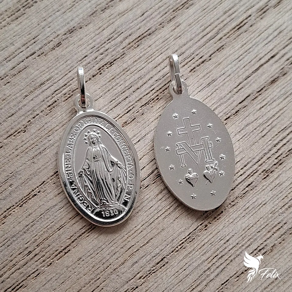 Virgen Milagrosa de 22mm 1