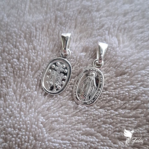 Dije Virgen Milagrosa de 15mm
