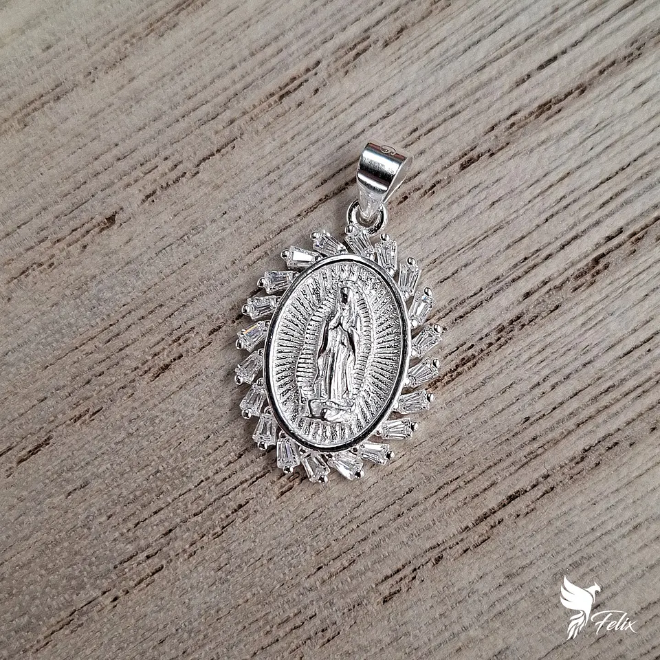 Dije Virgen de Guadalupe de 19mm 1