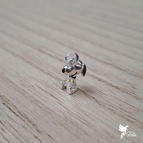Dije de Snoopy de 10mm