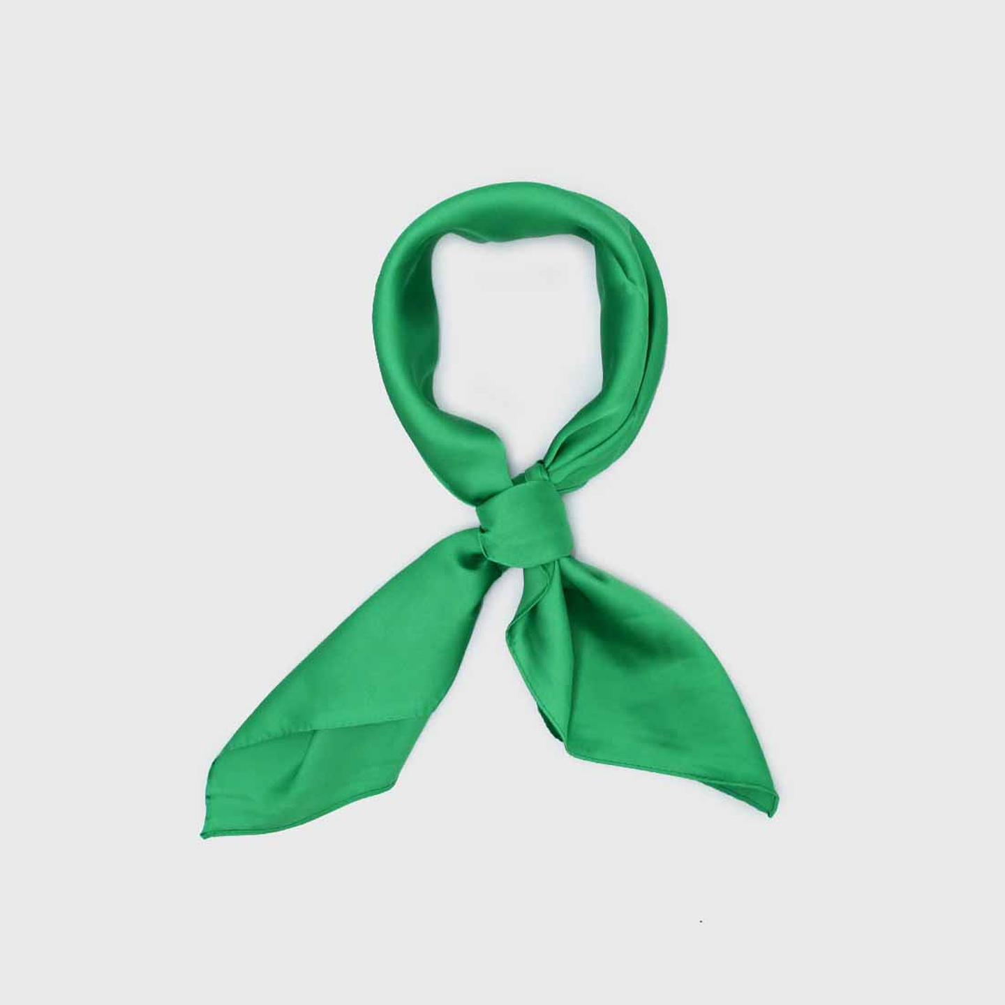 Pañuelo seda verde 70 x 70 1