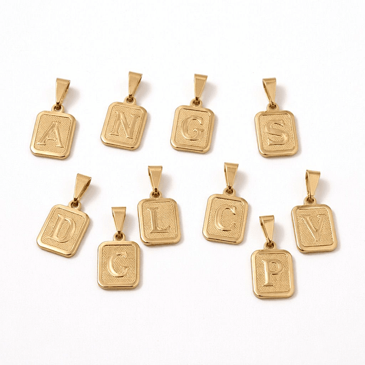 DIJE MEDALLA INICIAL ORO LAMINADO 18K 1