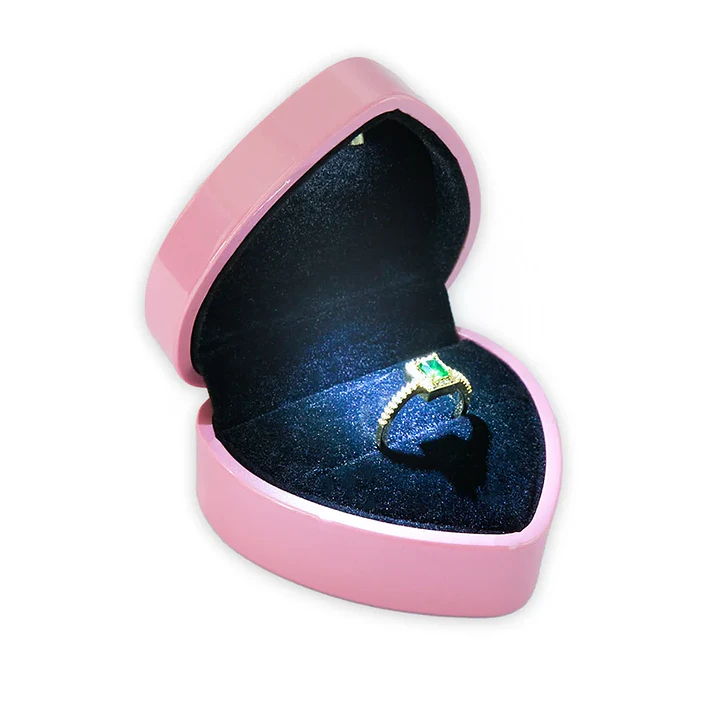 CAJA DE JOYA CON LUZ LED COLOR ROSA 1
