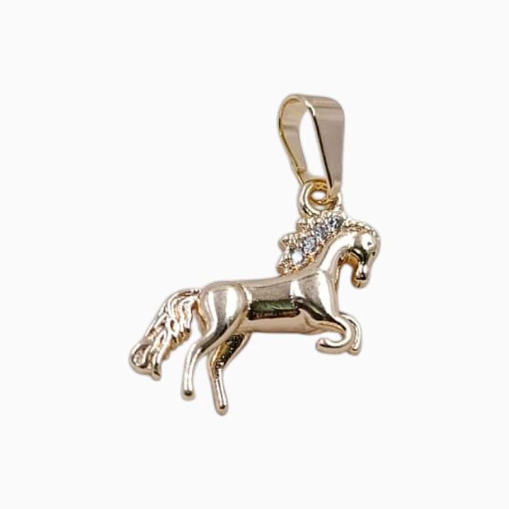 DIJE DE CABALLO CIRCON CON PIEDRAS EN ORO LAMINADO 18K 1