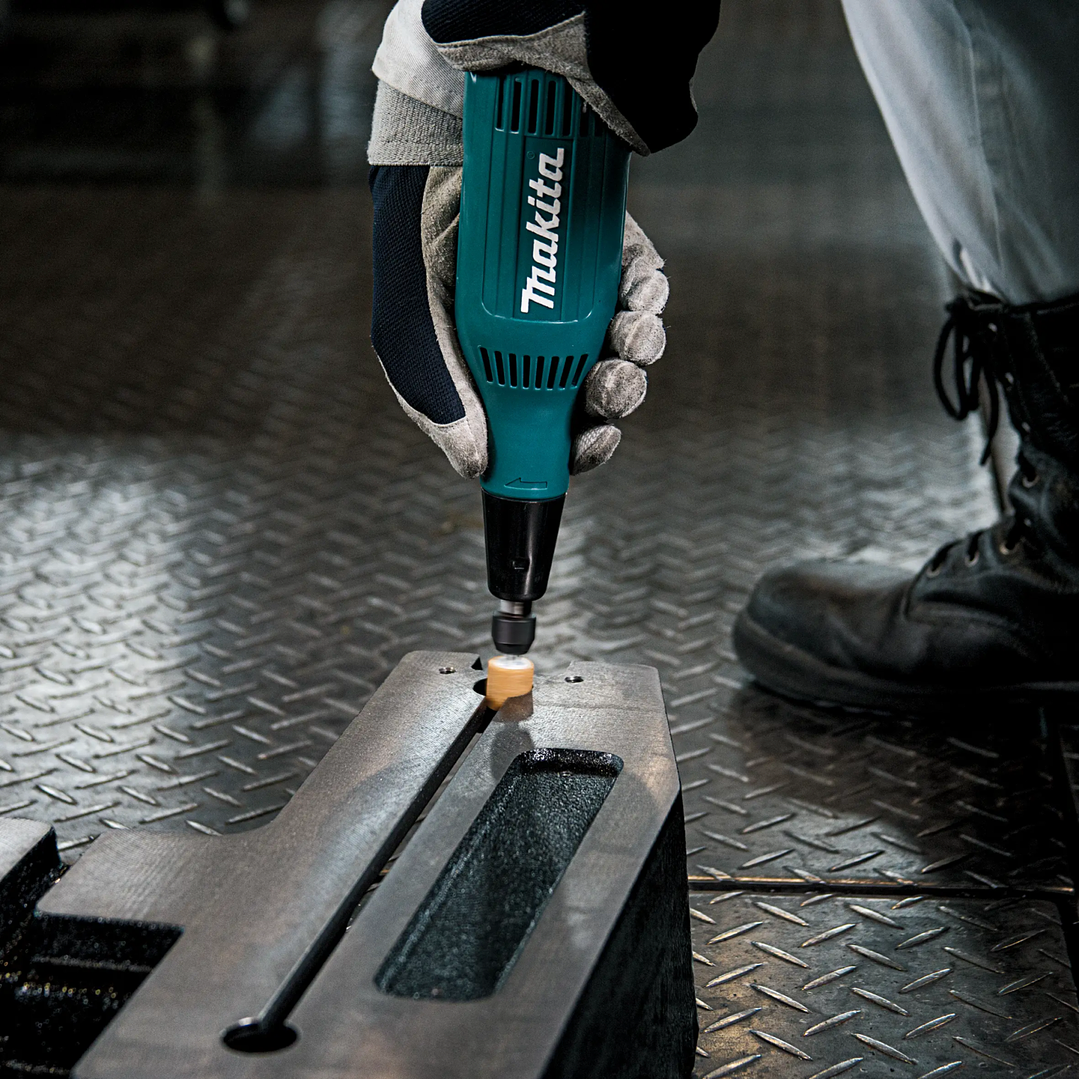 Esmeril Recto 6mm GD0603 Makita 3