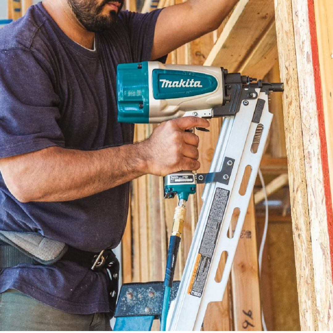 Clavadora 90mm de Emmarcado AN924 Makita 2