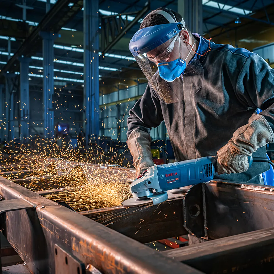 Esmeril Angular GWS 25-180 Bosch 220V Hombre Muerto – Potencia y Seguridad 6