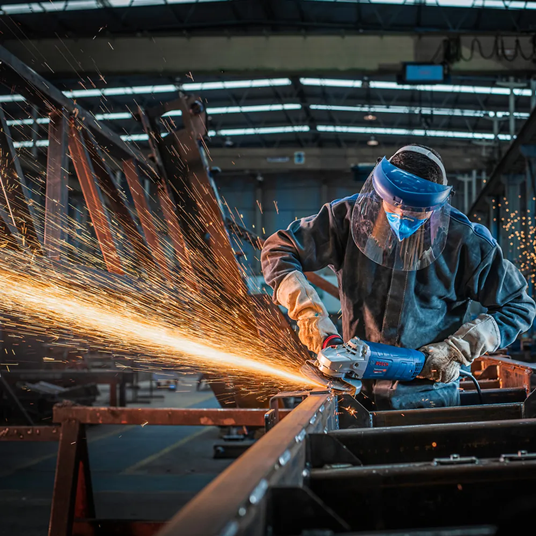 Esmeril Angular GWS 25-180 Bosch 220V Hombre Muerto – Potencia y Seguridad 7