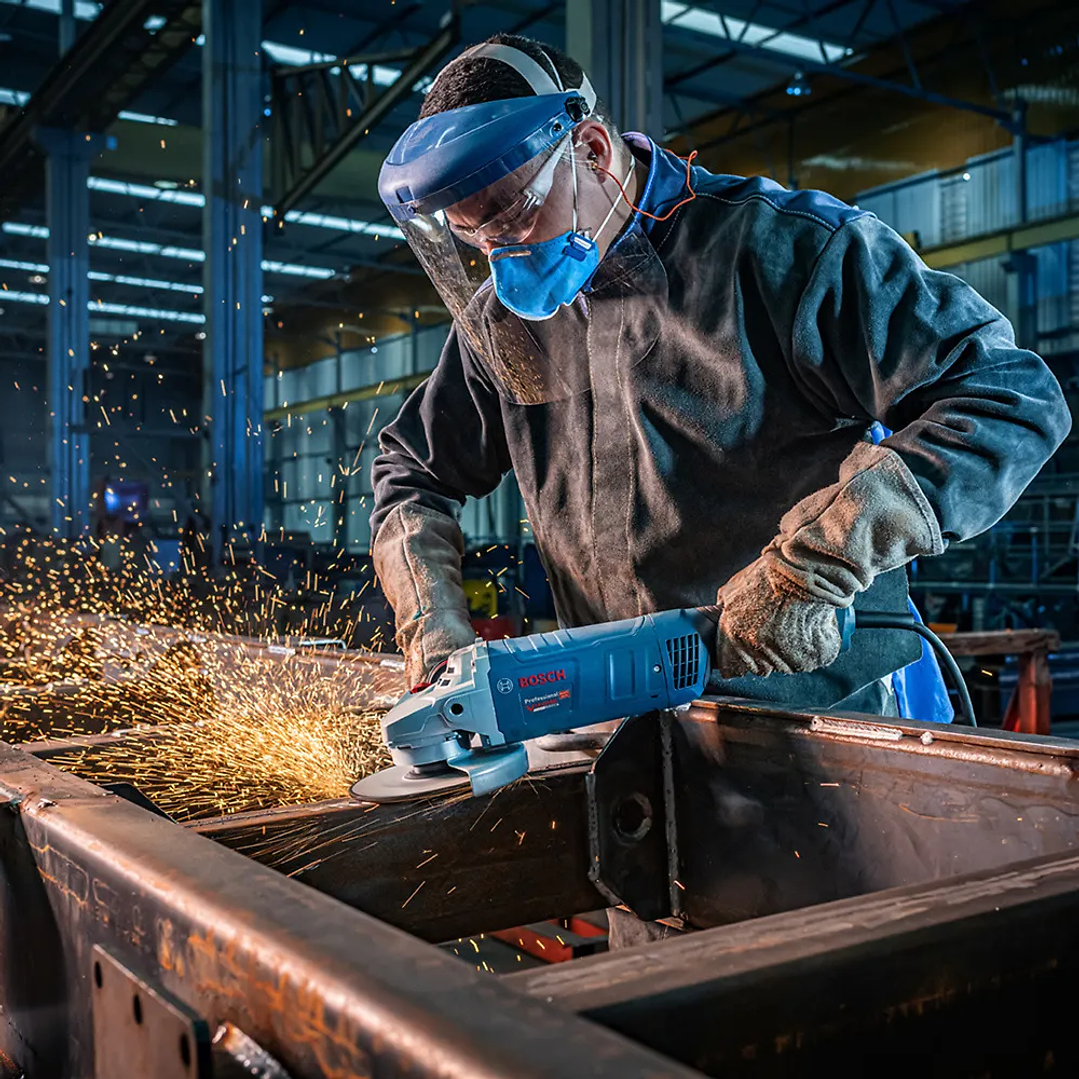 Esmeril Angular Bosch GWS 28-180 Vulcano 2800W Hombre Muerto – Potencia y Control 6