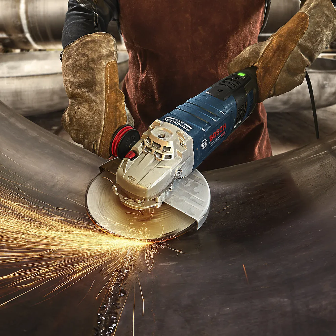 Esmeril GWS 30-230 PB 220V BOSCH 06018G11N0 - Potencia y Precisión para Trabajos Industriales 4