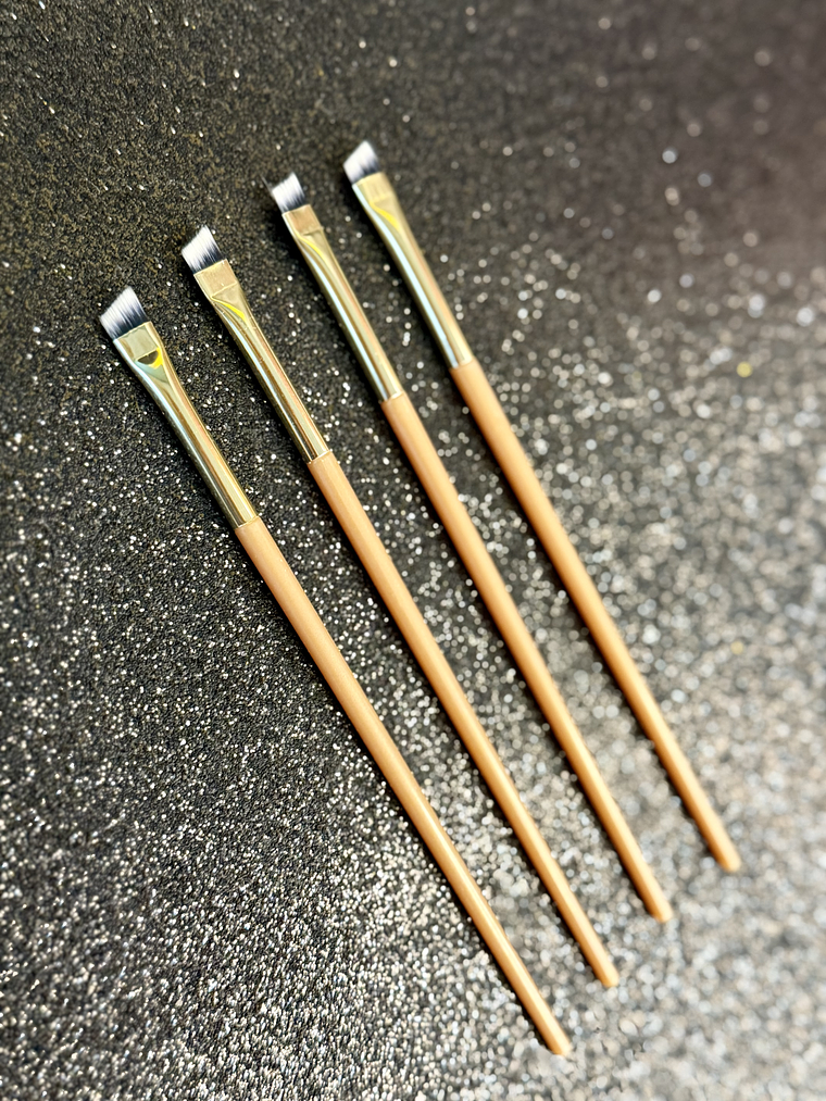 Pincel Chanfrado para Sobrancelhas 2