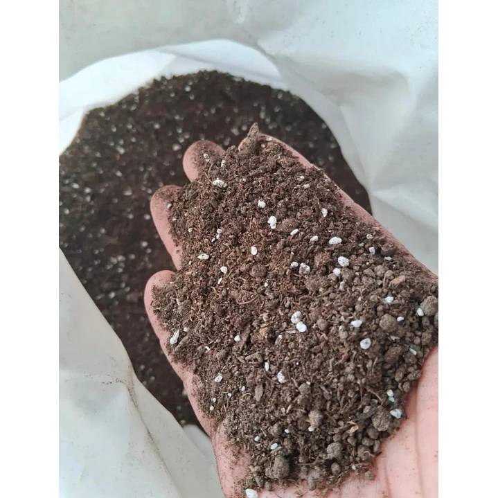 SUSTRATO MULTIPROPÓSITO - ENVASE DE 20 LITROS - NUTRIGROW 3
