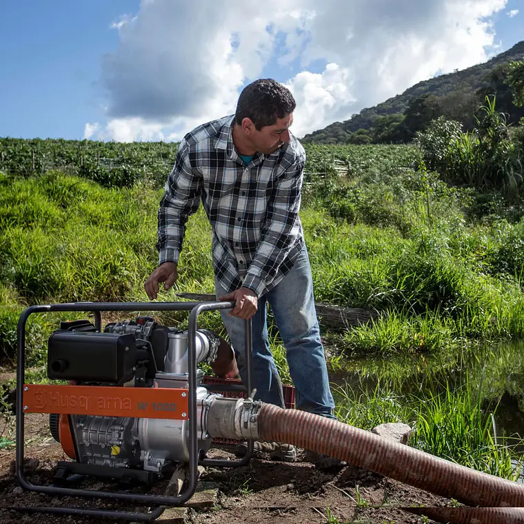 Motobomba Diésel Husqvarna 8.5 HP – Alto Caudal para Trabajo Exigente 3