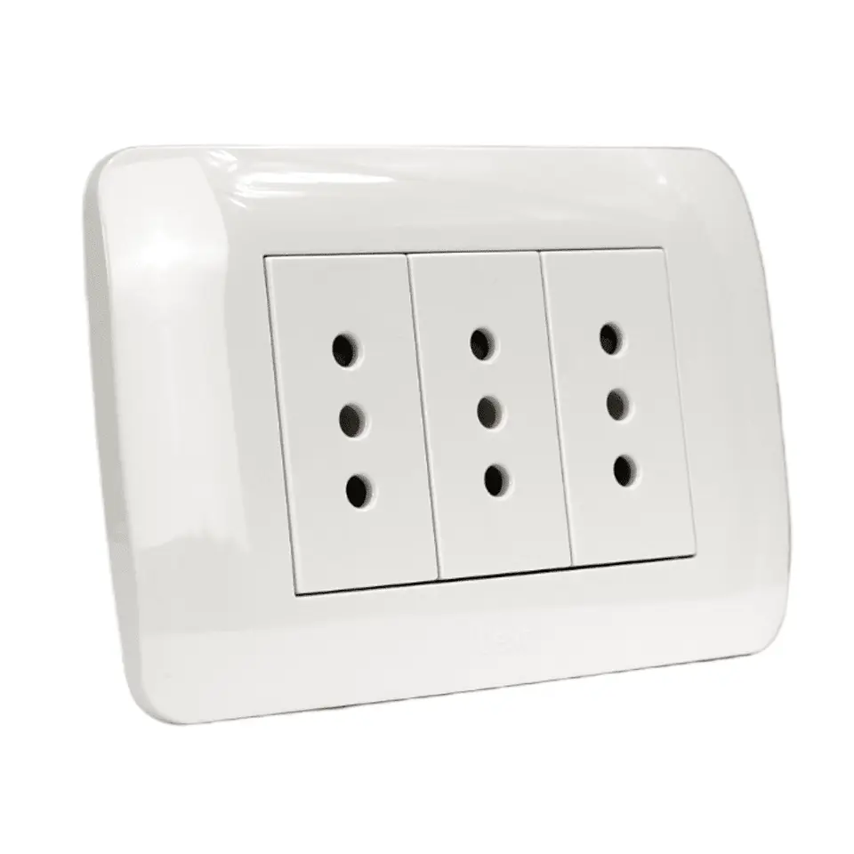 Toma Corriente Triple 10A 250V Blanco Armado 2