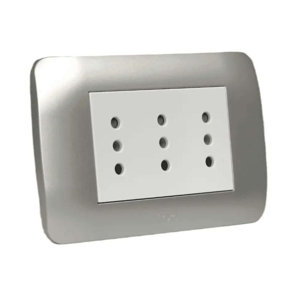 Toma Corriente Triplex 10A 250V Blanco/Plata Armado 2