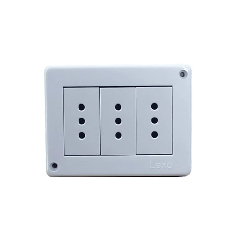 Casquete Ip20 Toma Corriente Triple Sobrepuesto 10A Blanco - Lexo