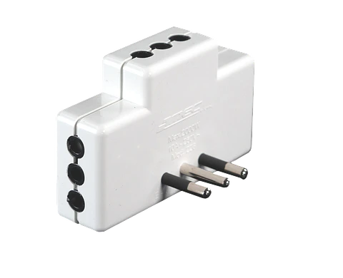 ENCHUFE MACHO TRIPLE MEC 2P+T CON LUZ