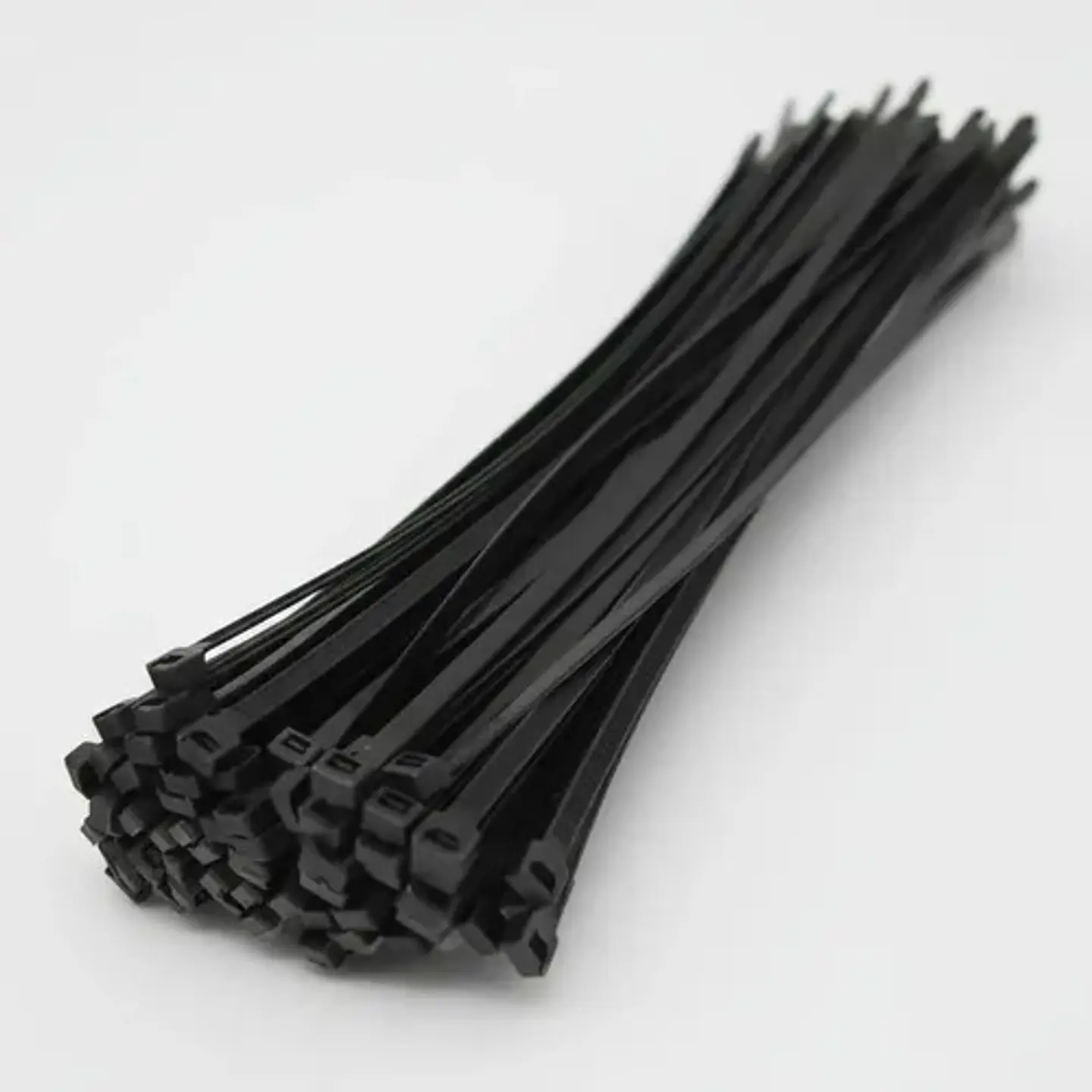 AMARRA PLASTICA 150MM NEGRA 1